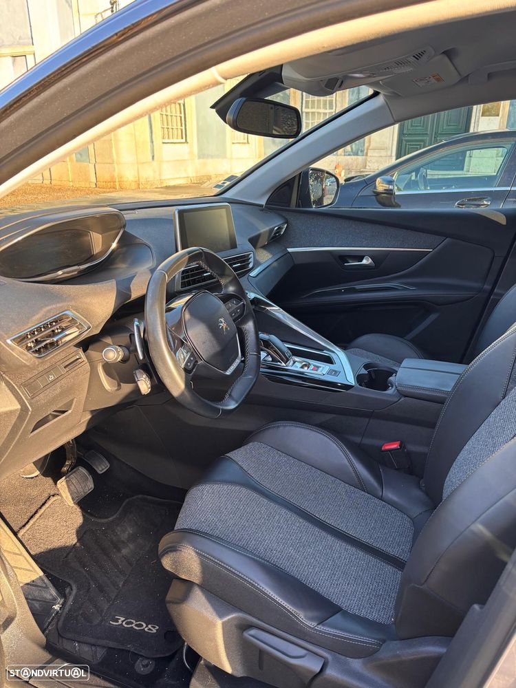 Peugeot 3008 PureTech 130 Stop & Start GPF EAT8 Allure - 9
