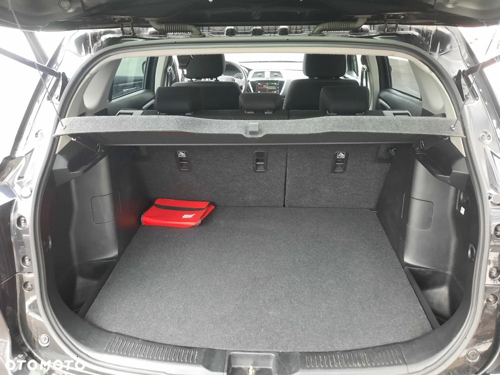 Suzuki SX4 S-Cross 1.0 T Premium - 17