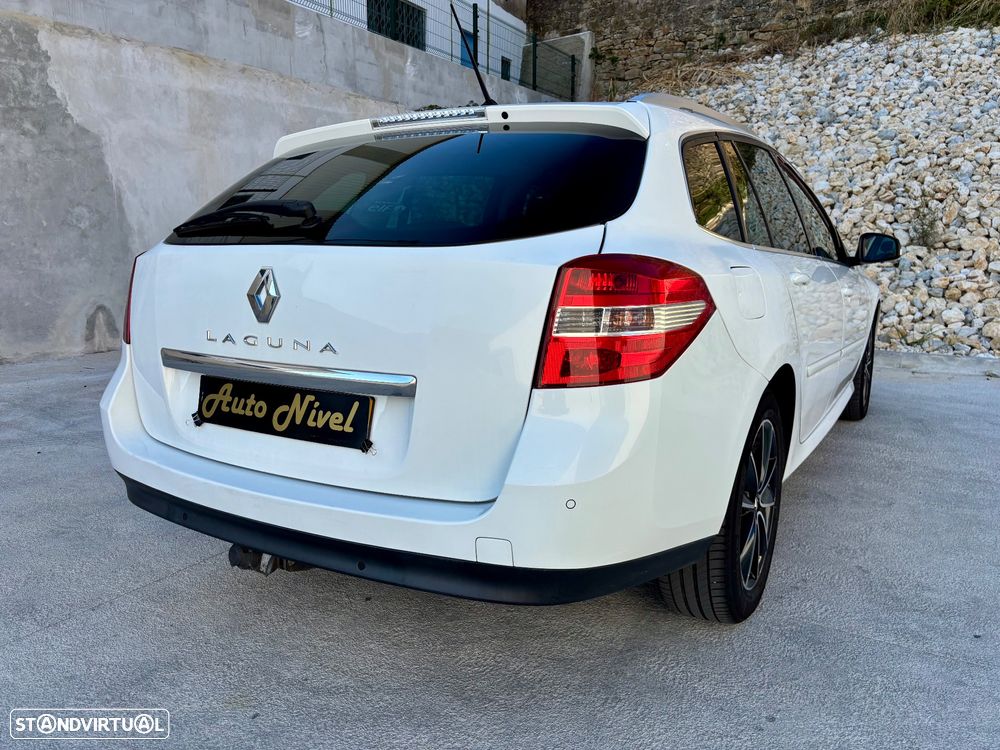 Renault Laguna Break 1.5 dCi SE Black Line 110g - 4