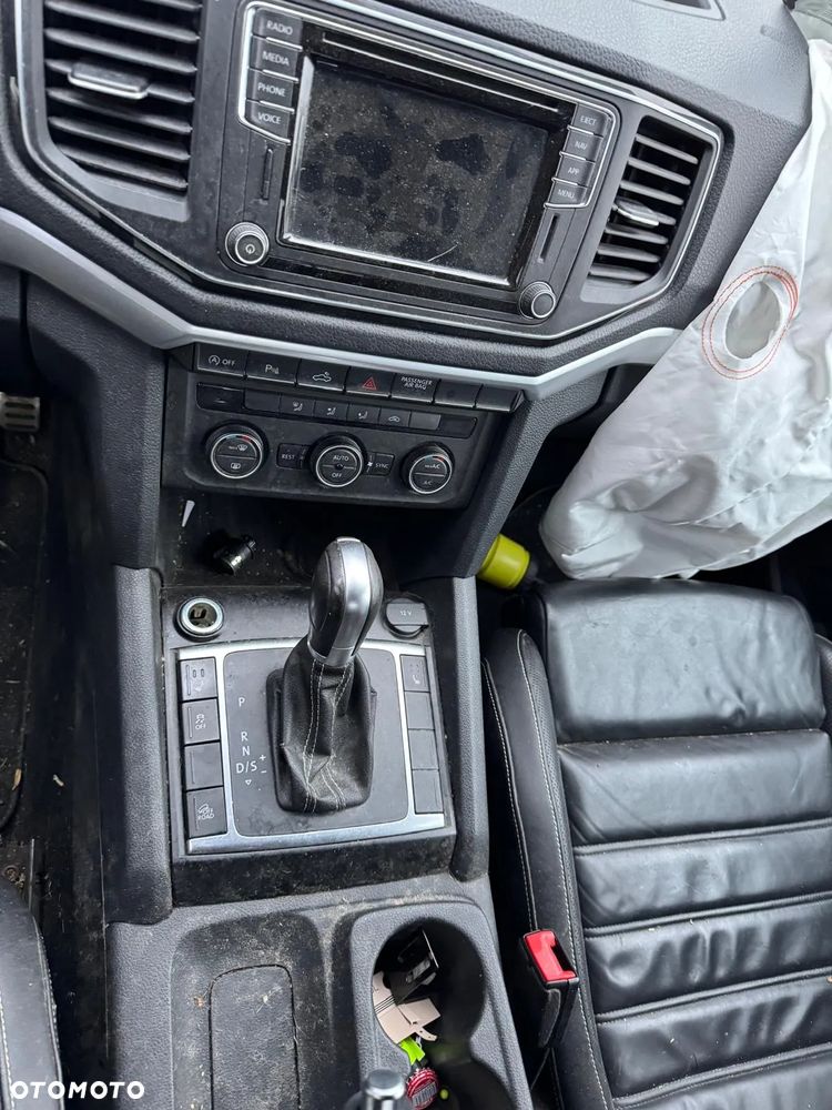 Volkswagen Amarok - 14