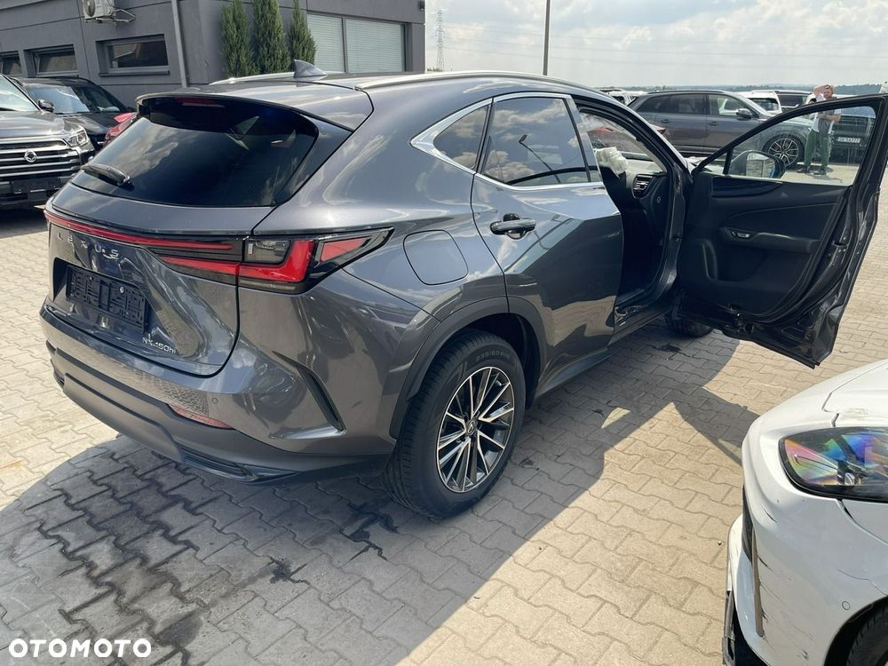 Lexus NX 450h+ E-FOUR Business - 7