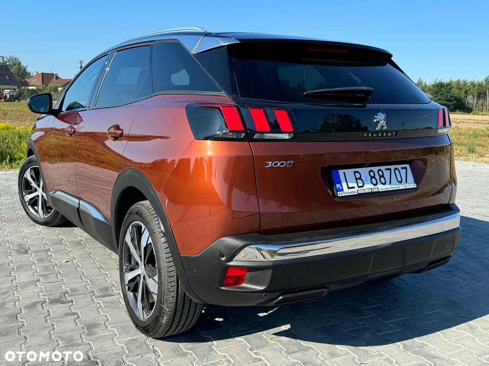 Peugeot 3008 1.6 BlueHDi Allure S&S EAT6 - 26