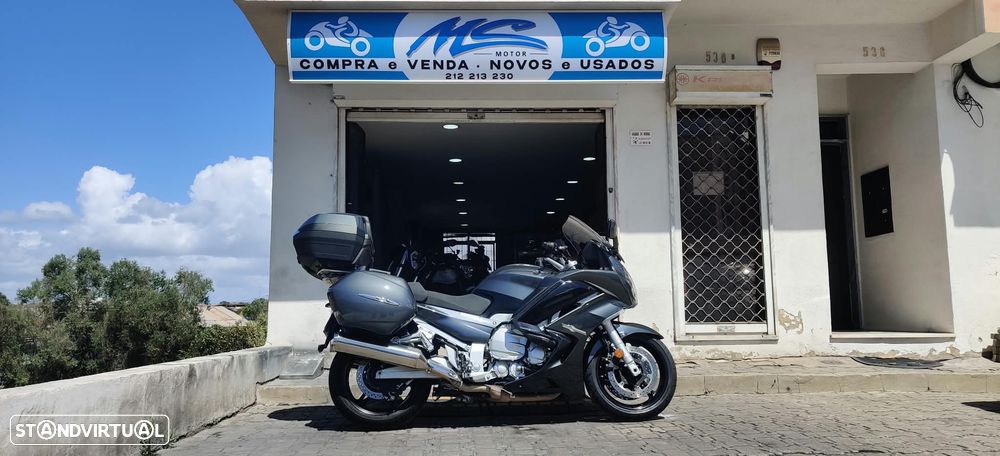 Yamaha FJR 1300 - 1