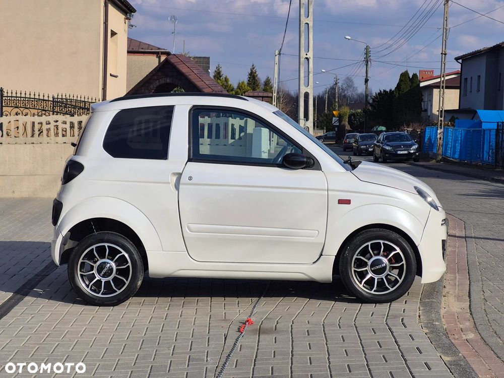 Microcar M.GO - 10