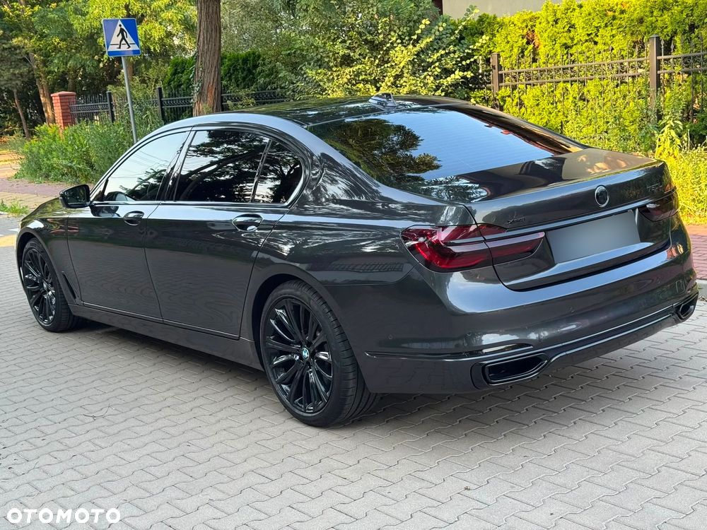 BMW Seria 7 750Li xDrive - 5