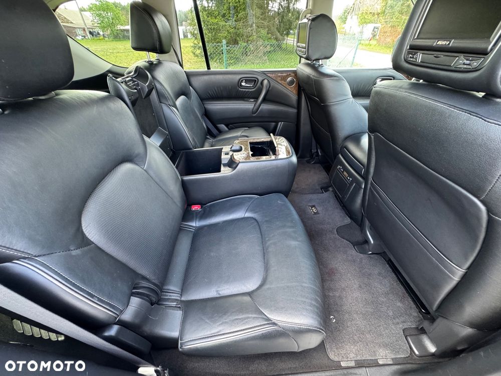 Infiniti QX80 - 24