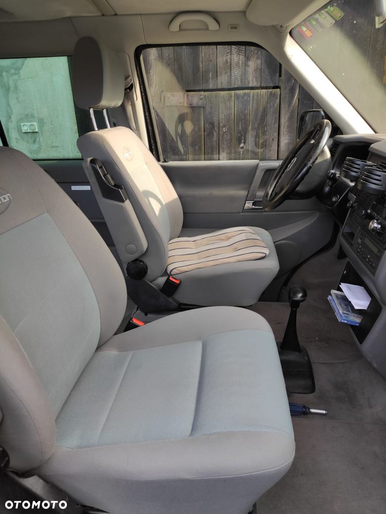 Volkswagen Multivan Standard - 4