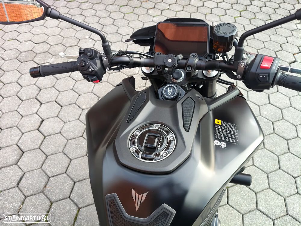 Yamaha MT-09 - 13