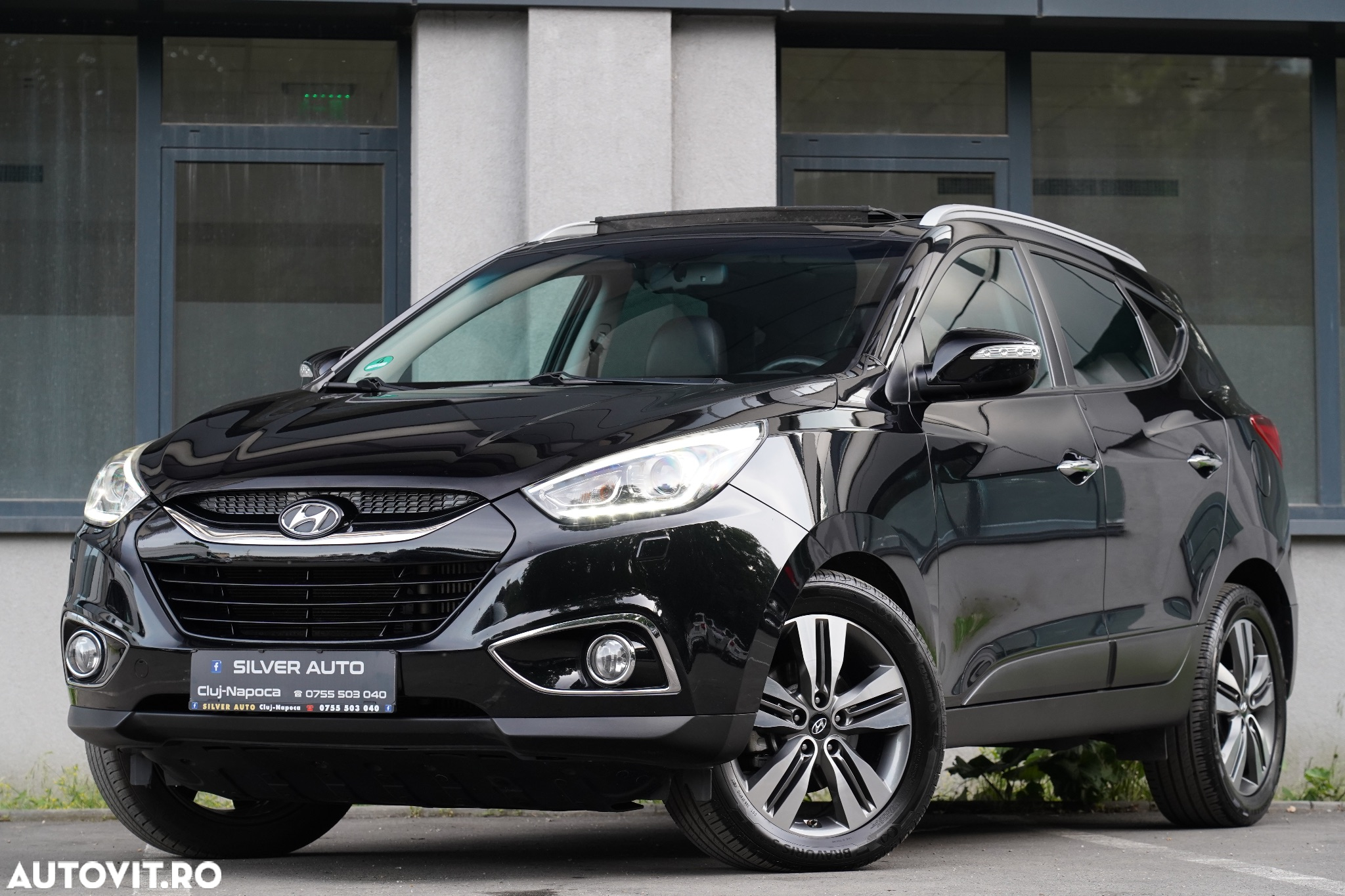 Hyundai ix35 2.0 CRDI 4WD Automatik Premium - 2