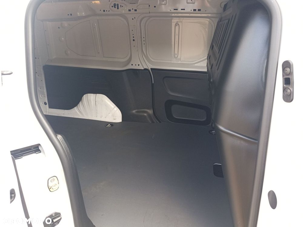 Toyota PROACE CITY - 8