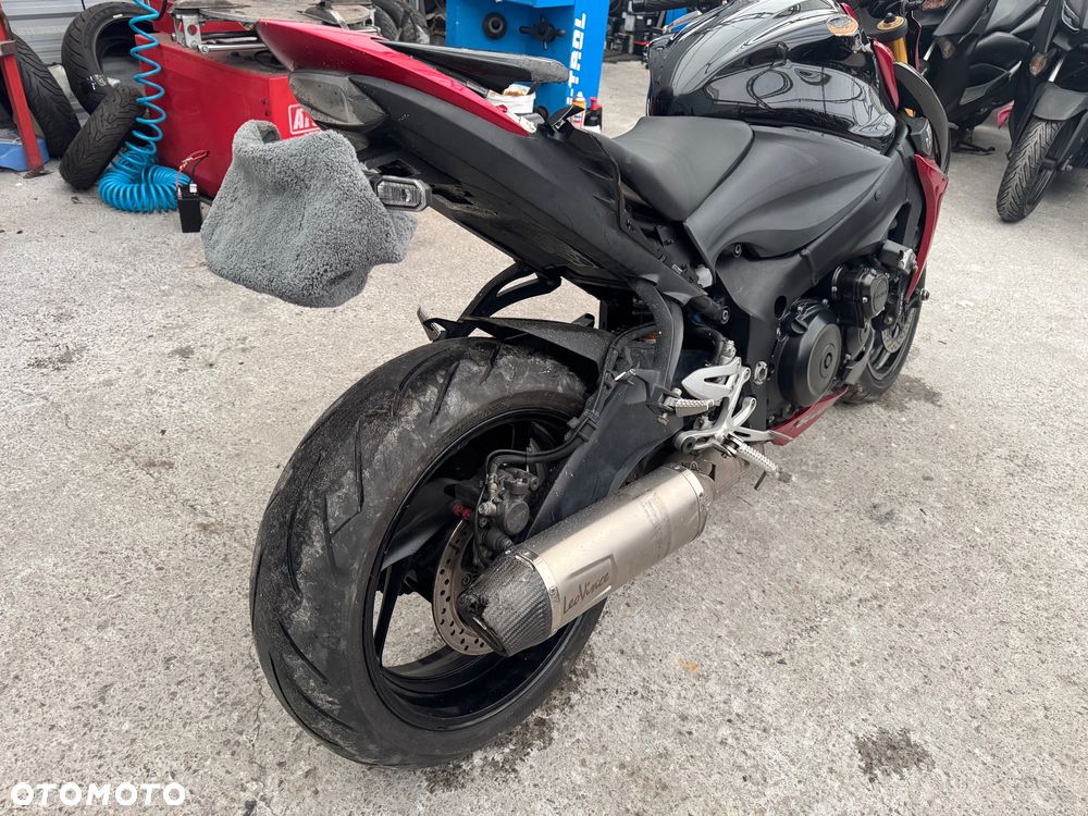 Suzuki GSX 1000 - 7