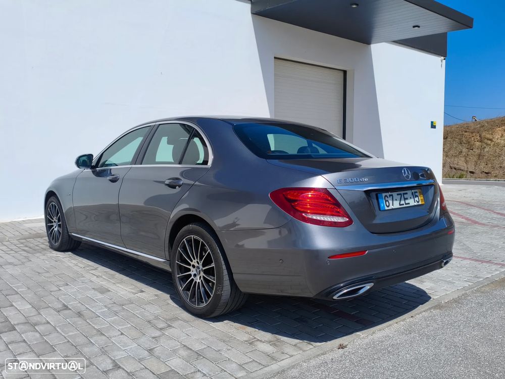 Mercedes-Benz E 300 de AMG Line - 22