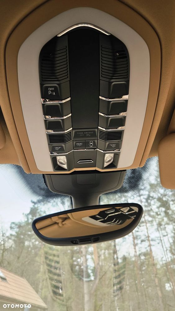 Porsche Cayenne Tiptronic S Platinum Edition - 11