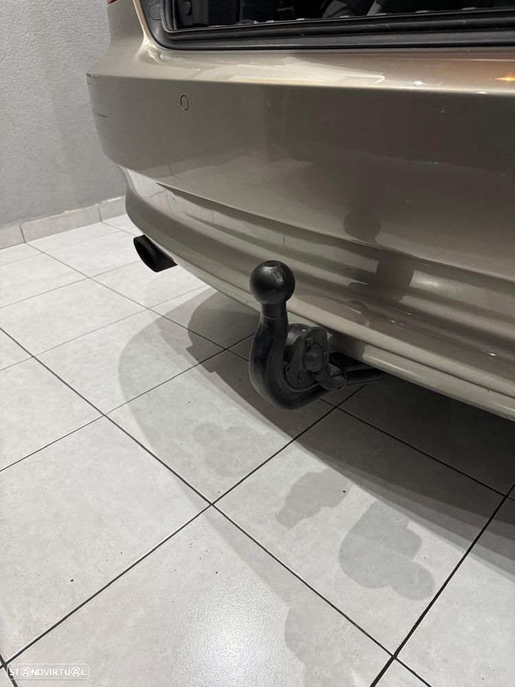 BMW 320 i Edition Exclusive - 43