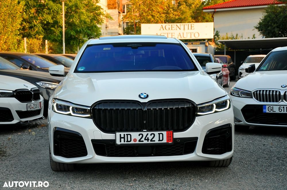 BMW Seria 7 740d xDrive MHEV - 12
