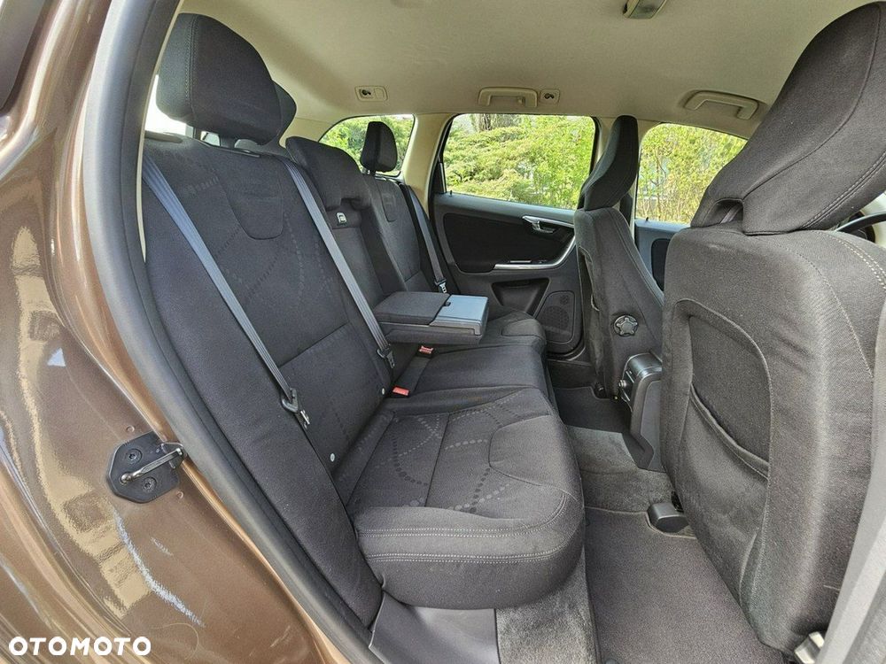 Volvo XC 60 D3 Momentum - 13