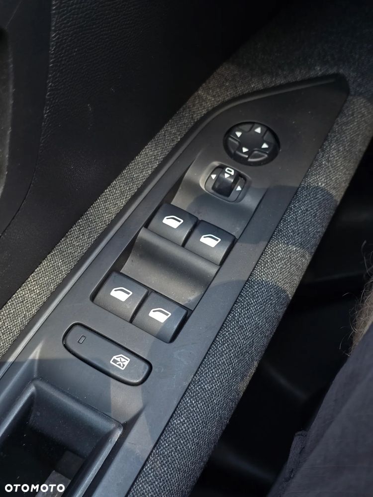 Peugeot 3008 BlueHDi 130 Stop & Start Allure - 31