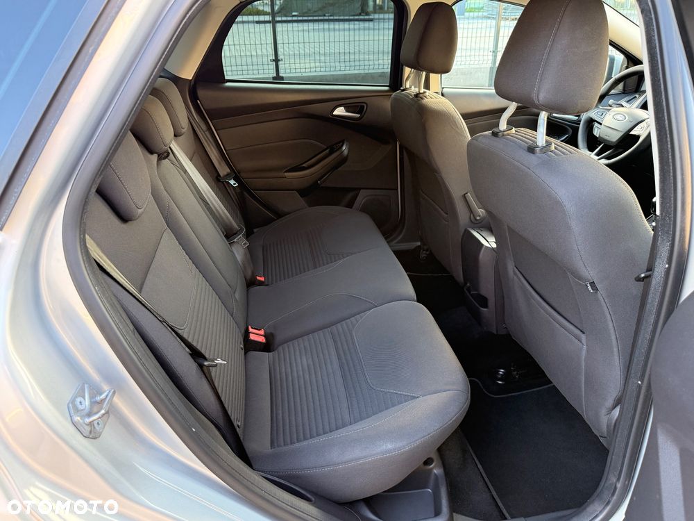 Ford Focus 1.5 EcoBoost Titanium ASS - 25