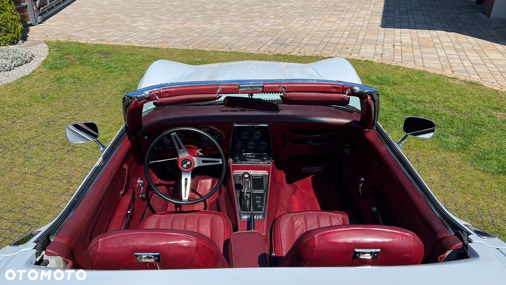Chevrolet Corvette - 5
