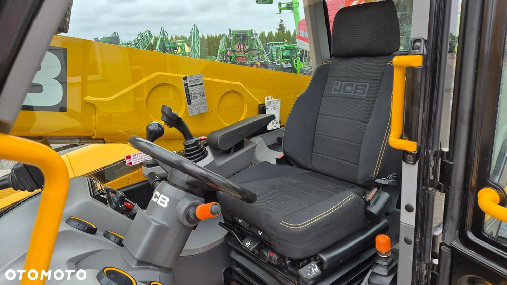JCB 532-70 AGRI 2019R - 12
