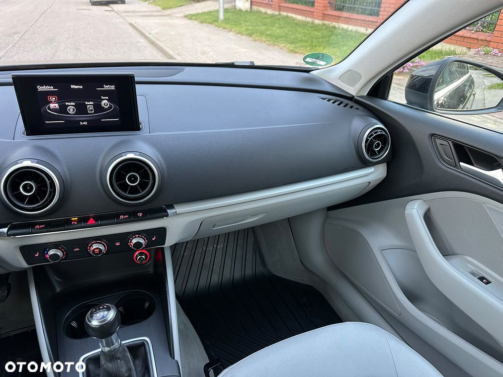 Audi A3 Limousine 1.4 TFSI Ambiente - 22