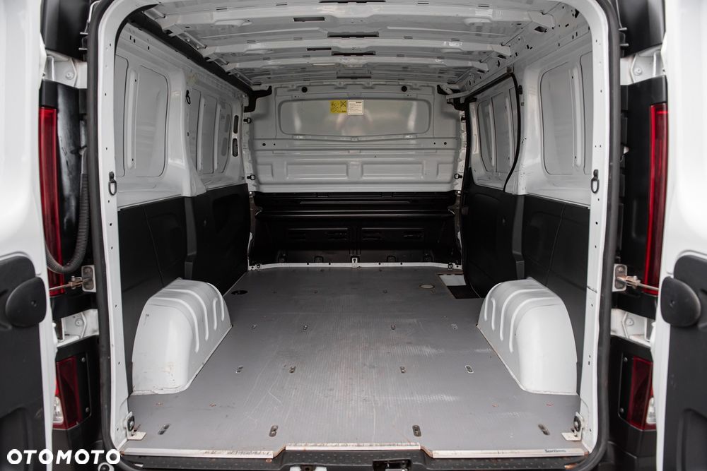 Opel Vivaro - 18