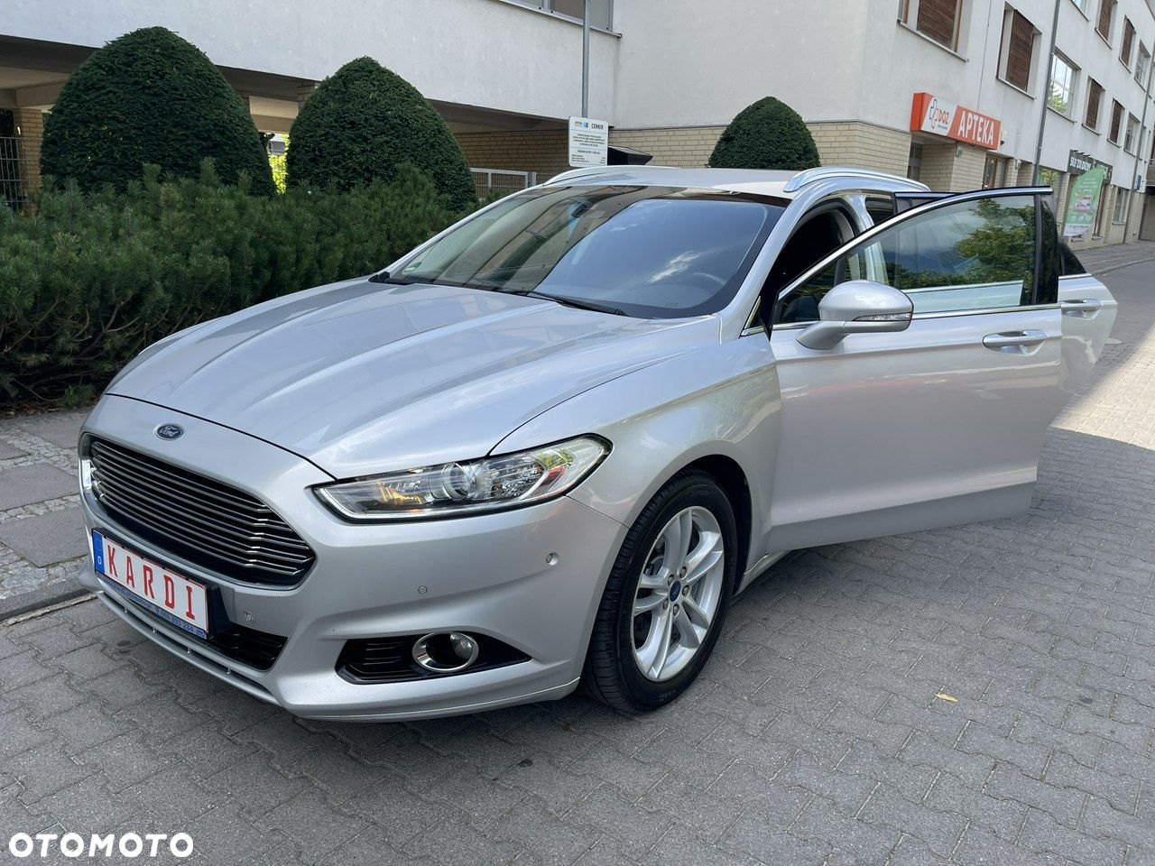 Ford Mondeo - 16