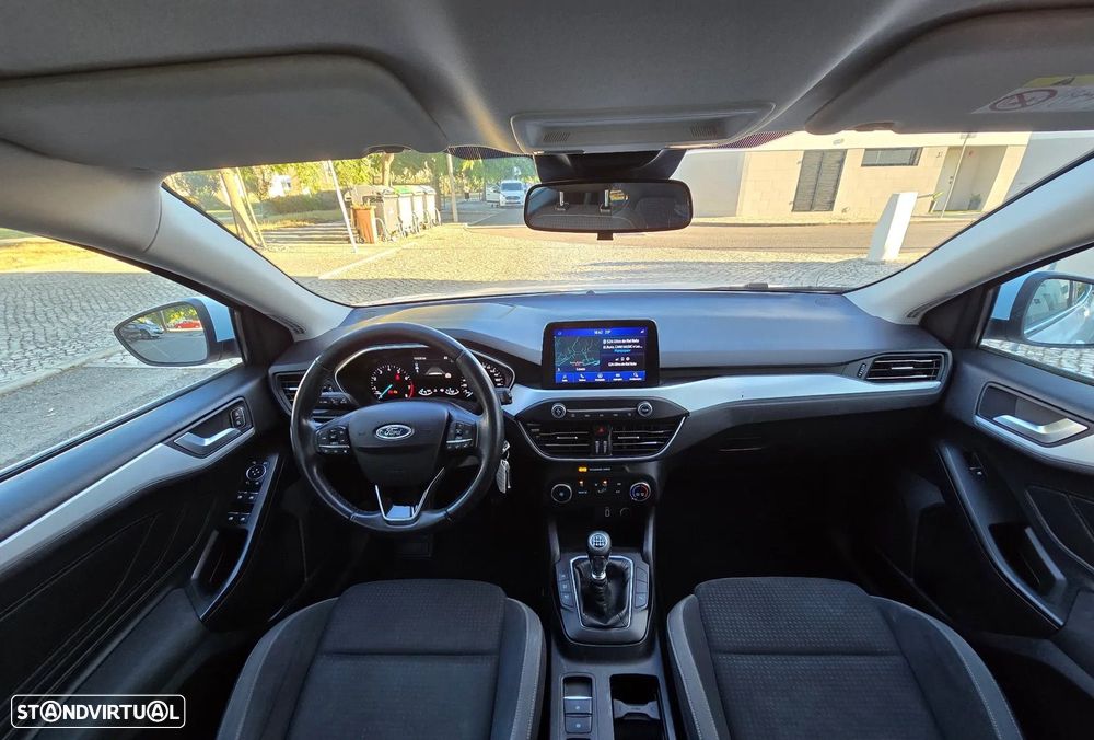 Ford Focus SW 1.0 EcoBoost S&S COOL&CONNECT - 4