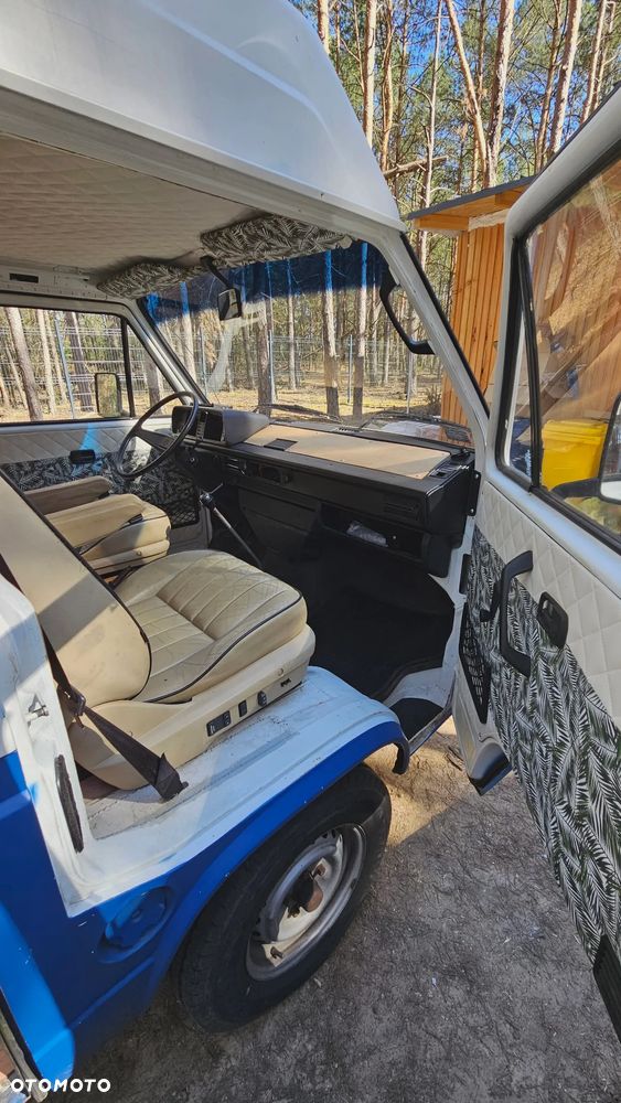 Volkswagen T3 / Transporter 213 - 12