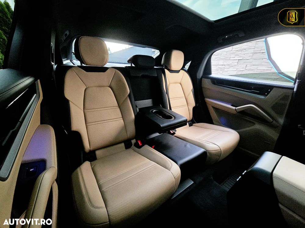 Porsche Cayenne Coupe - 13