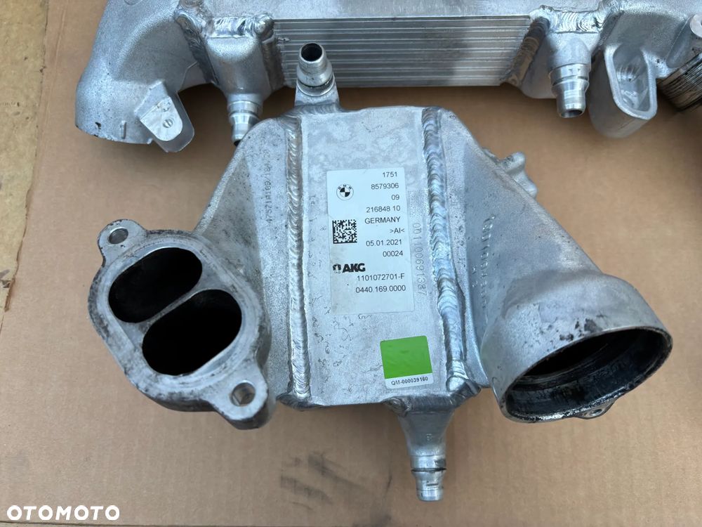 Bmw X5 G05 X6 G05 X7 G07 Diesel M50Dx 7 G11 50D Diesel 8579306 8575430 8579306 Chłodnica Intercooler Wodny Powietrza Komplet - 2