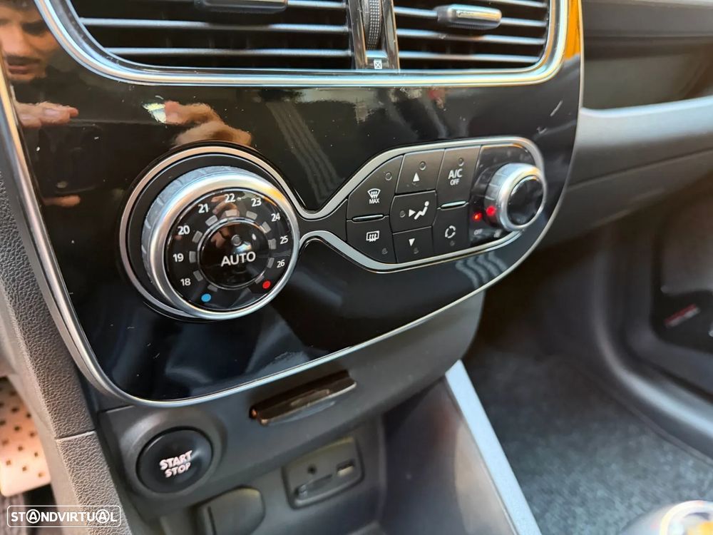 Renault Clio - 20