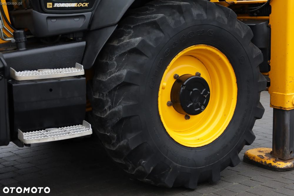JCB 3CX - 23