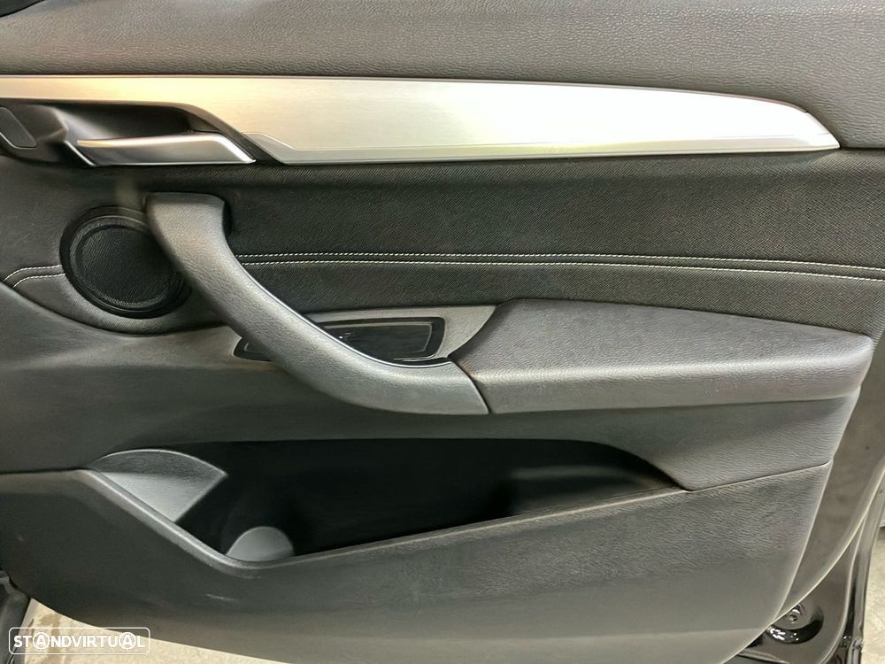 BMW X1 16 d sDrive Line Sport - 22