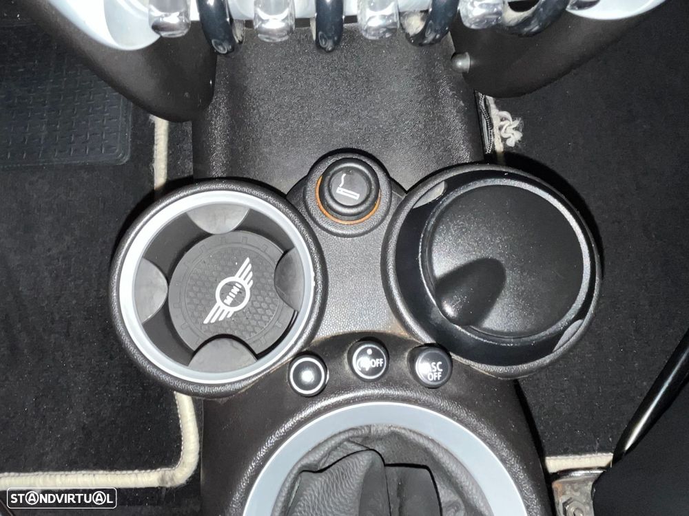 MINI 3 Portas Cooper D - 31