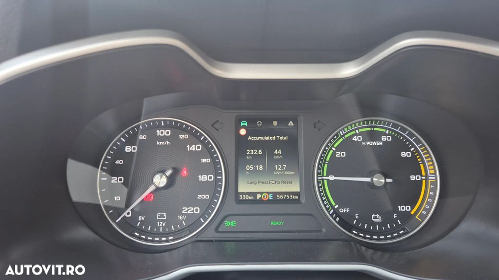MG ZS EV Luxury - 27