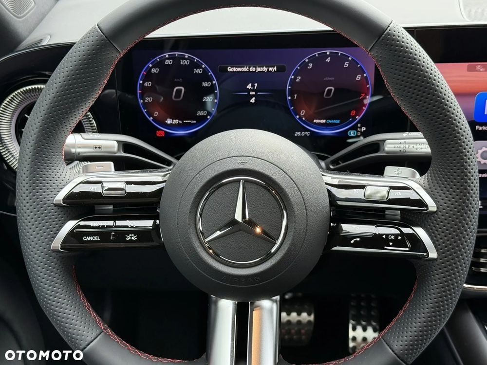 Mercedes-Benz CLA - 16