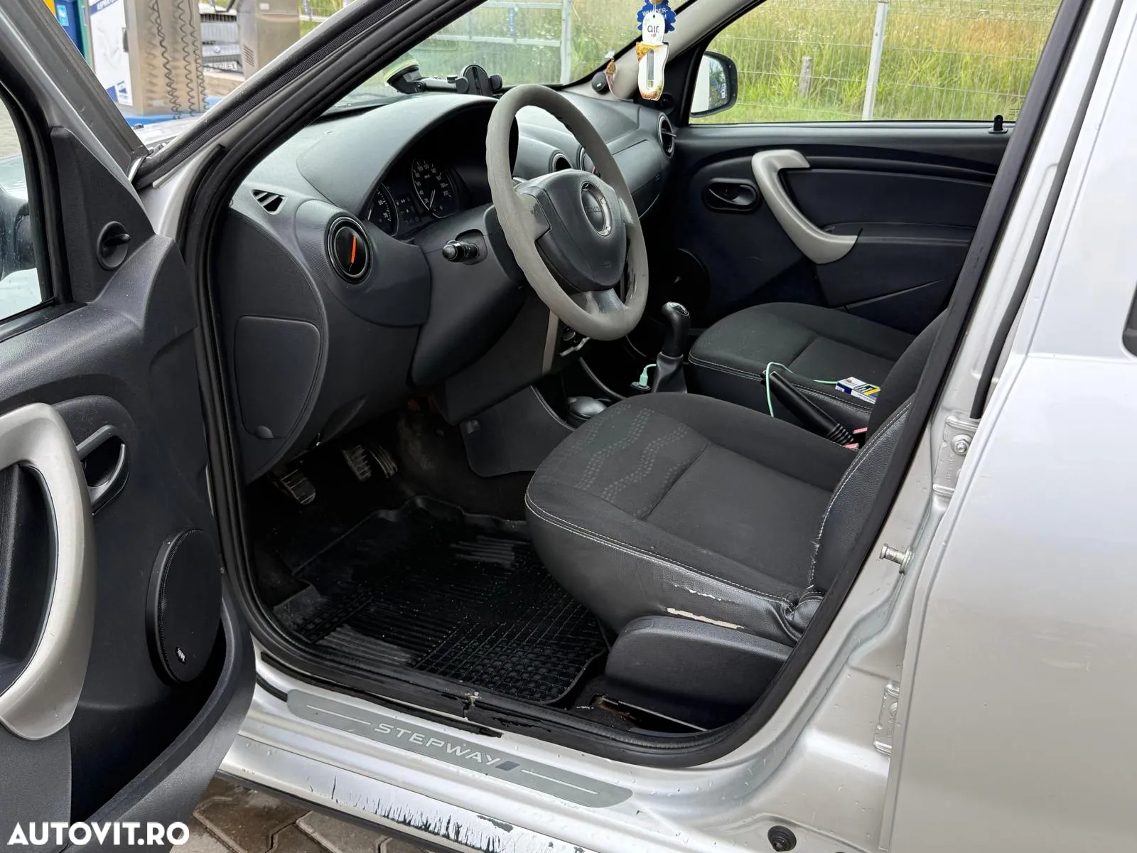 Dacia Sandero 1.6 MPI Ambiance - 12