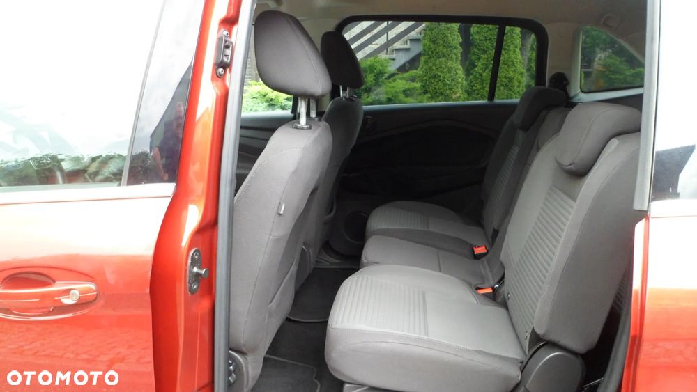 Ford Grand C-MAX - 14