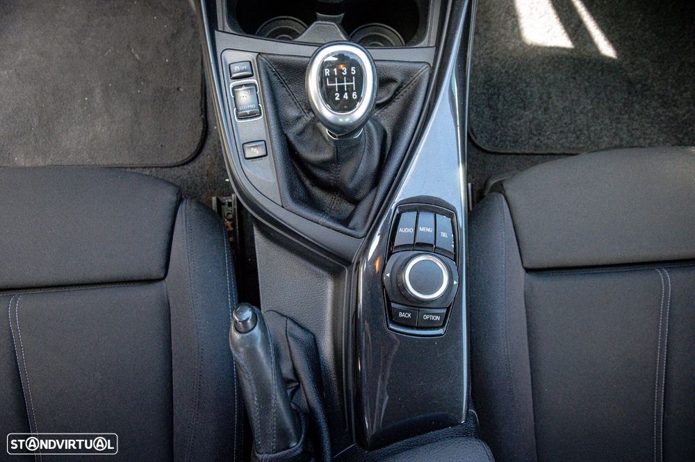 BMW 116 d EDynamics Line Sport - 23