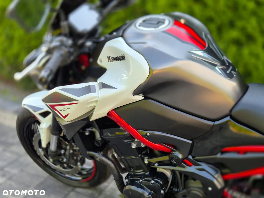 Kawasaki Z 900 - 33