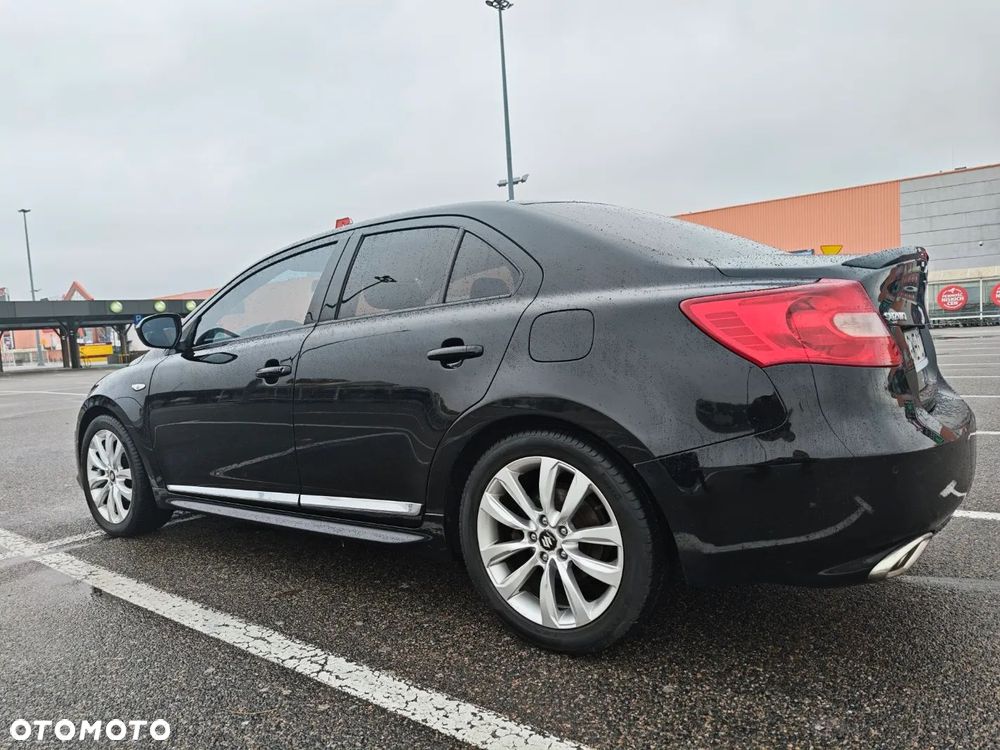 Suzuki Kizashi 2.4 Sport 4WD CVT - 9