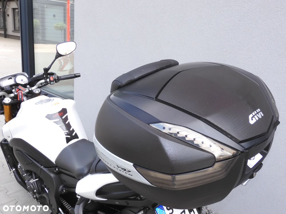 Yamaha FZ8 - 31