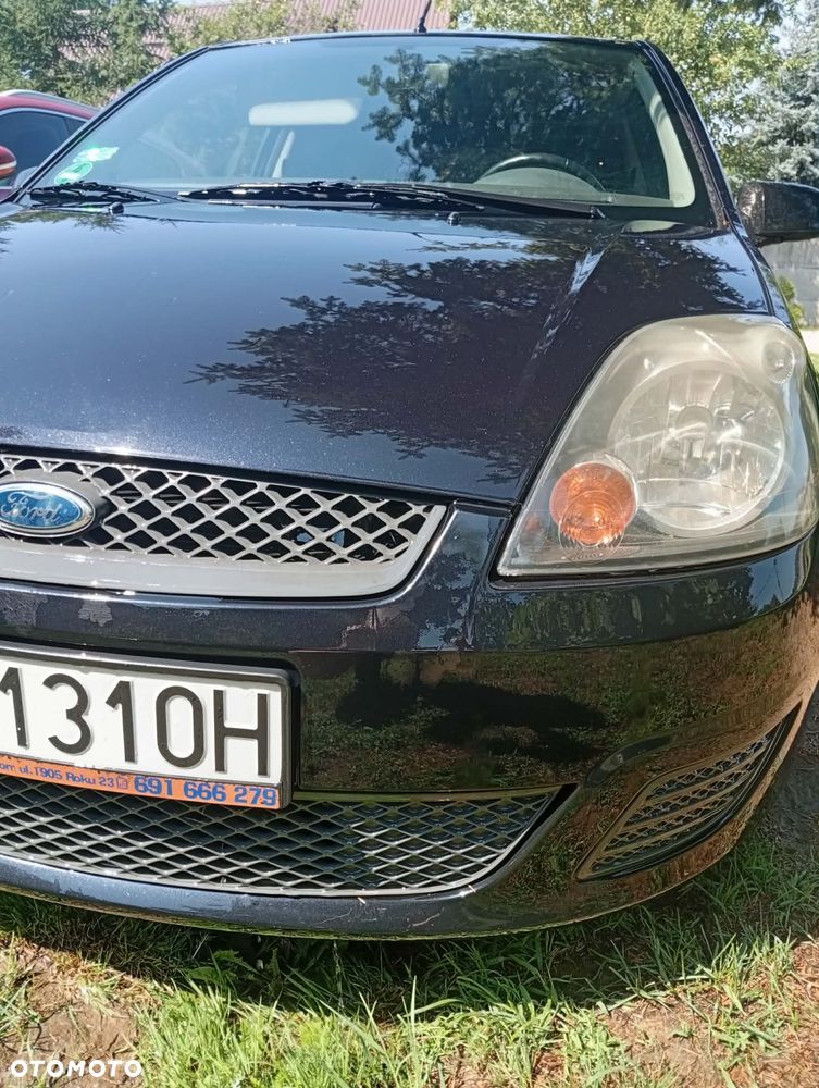 Ford Fiesta 1.3 Ambiente - 10