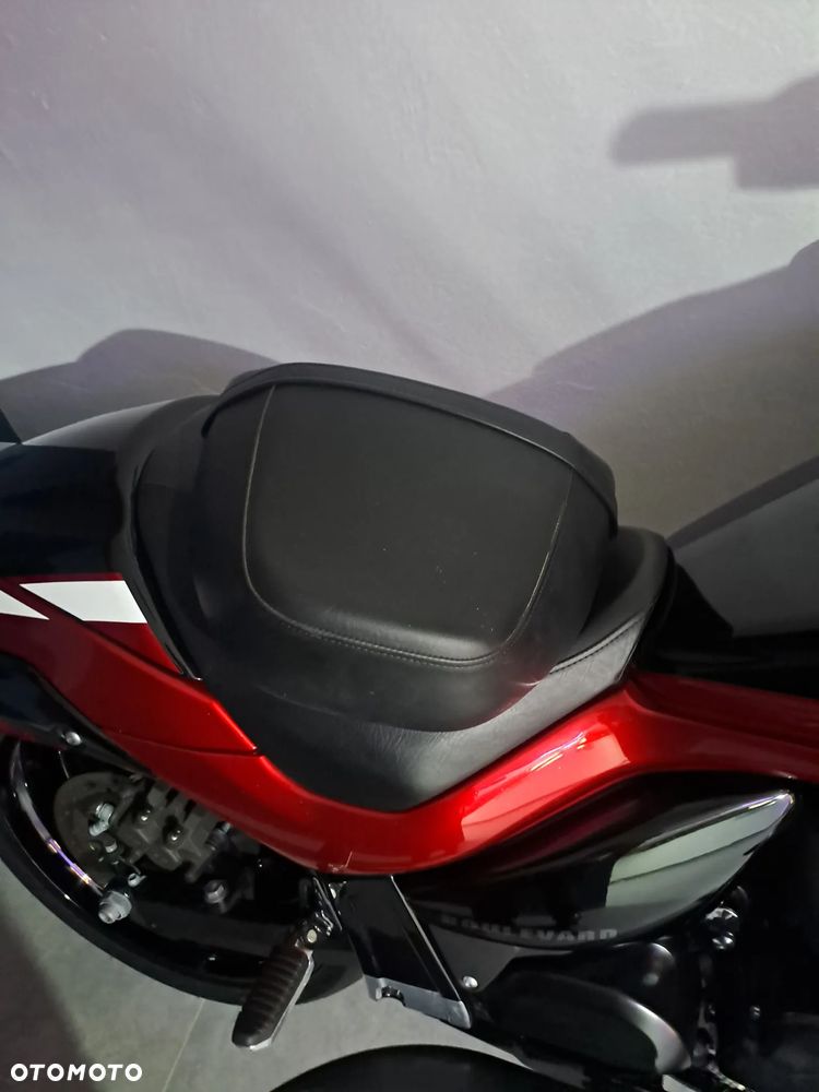 Suzuki Boulevard - 17