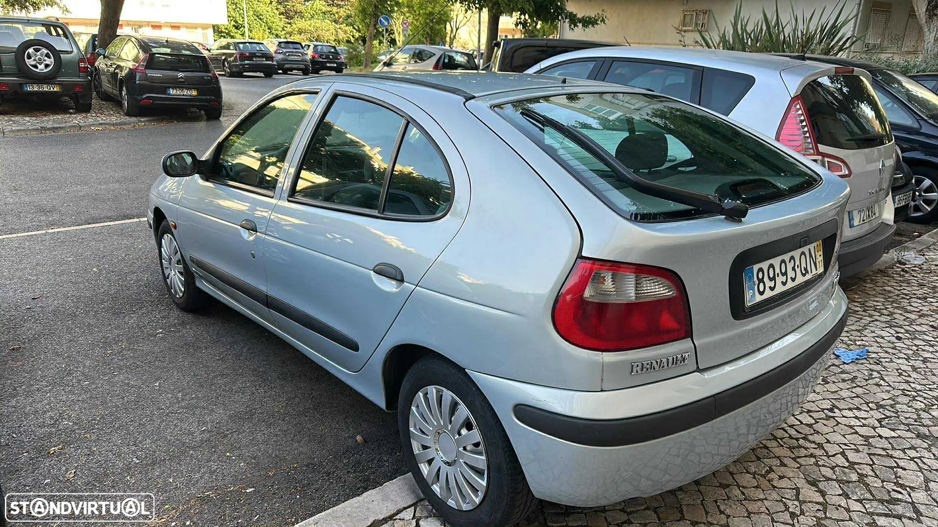 Renault Mégane 1.4 16V RXE AC - 6