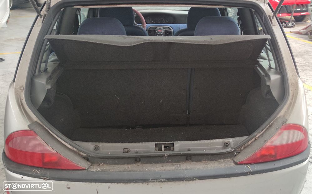 LANCIA Y PARA PEÇAS - 14