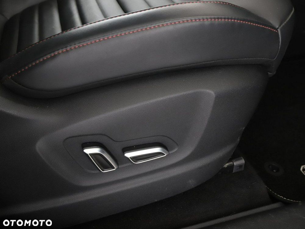 MG EHS 1.5T-GDI Luxury - 36