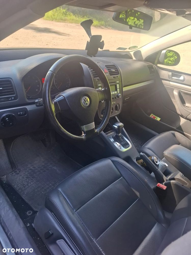 Volkswagen Jetta 2.0 TSI Sportline DSG - 2