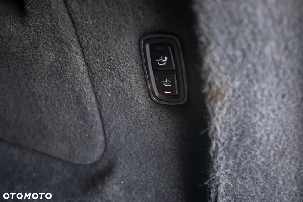 Porsche Cayenne Platinum Edition - 29